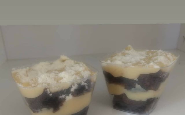 Brownie simples com casquinha