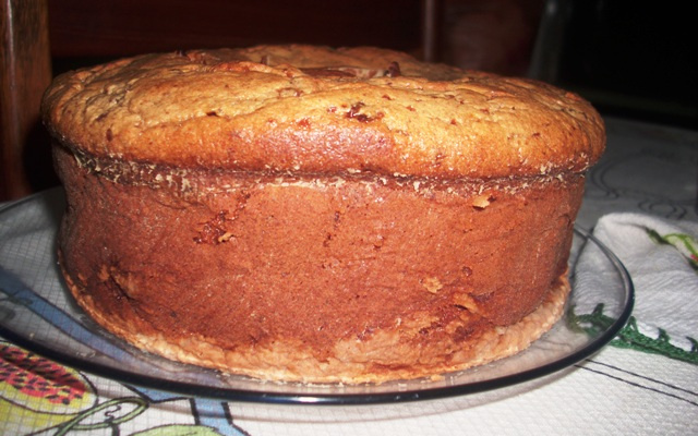 Bolo de banana sem farinha, açúcar e leite