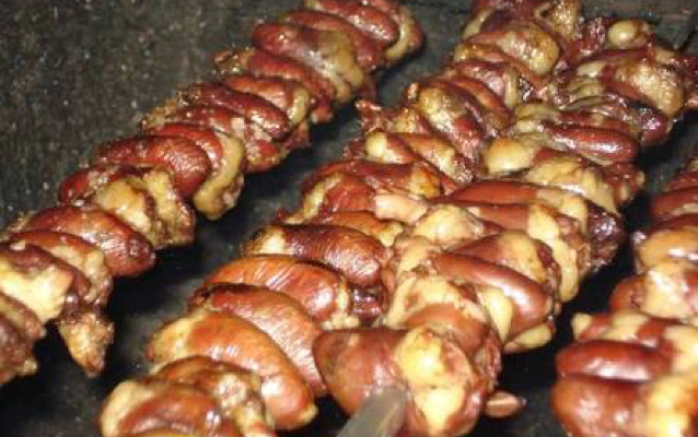Coração de frango (coraçãozinho de galinha) para churrasco do Luizão