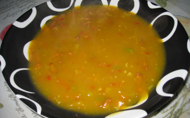 Sopa de abóbora japonesa com gengibre e alho poró