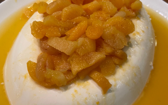 Manjar de coco com calda de damasco diet