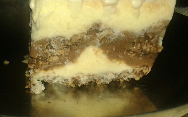 Torta de brigadeiro, sorvete e bis