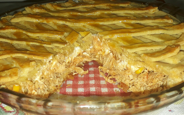 Empadão de frango com palmito