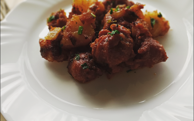 Linguiça com batata na pressão