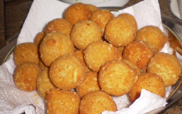 Bolinha de queijo