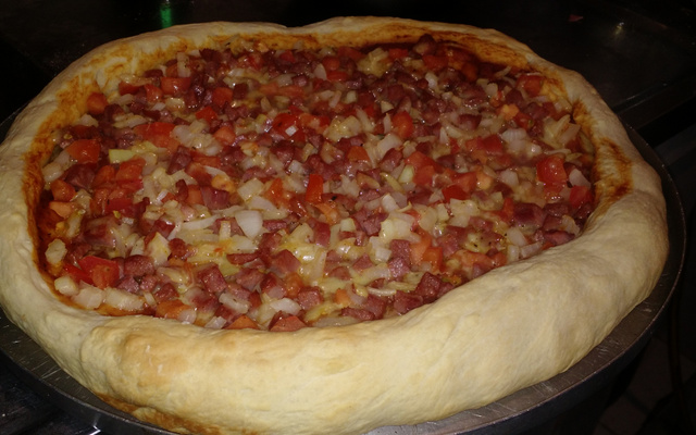 Massa de pizza crocante caseira