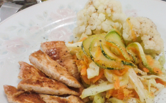 Salada de abobrinha a la Castelo