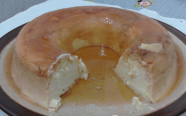 Pudim de iogurte natural