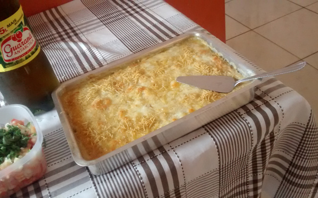 Fricassê de carne moída com requeijão