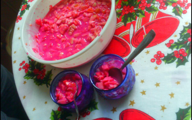 Salada de frutas com groselha