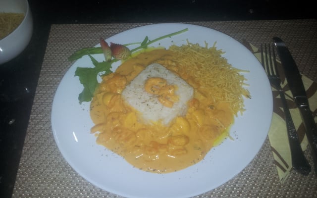 Estrogonofe de camarão