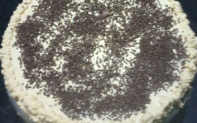 Bolo com massa pão de ló