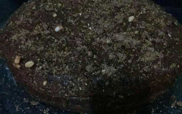 Bolo de paçoca e chocolate