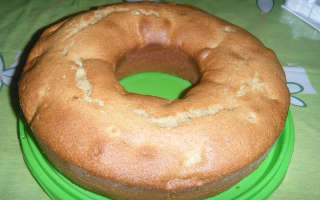 Bolo de laranja com casca