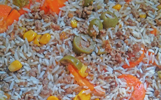 Arroz com carne moída