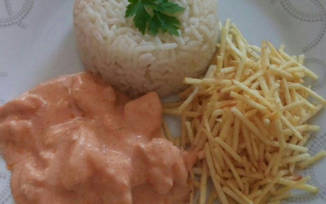 Estrogonofe de frango da Dani