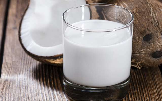 Leite de coco caseiro