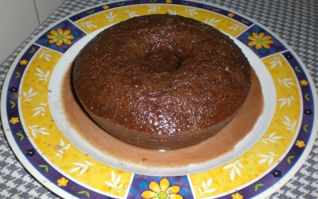 Bolo simples de chocolate