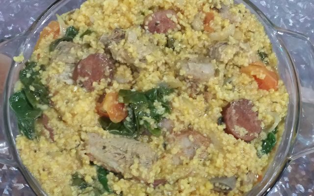 Quirera com costelinha