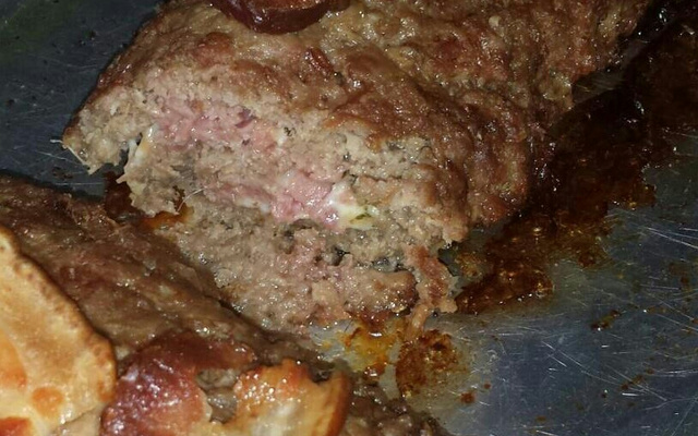 Rocambole de carne moída