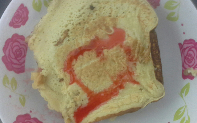 Panqueca doce e leve com recheio de sorvete