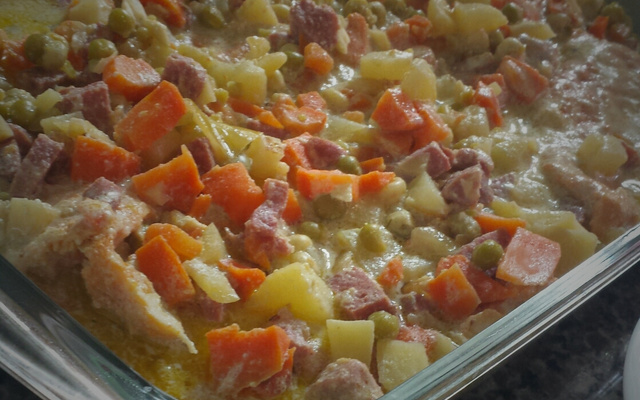 Peito de frango ao molho branco