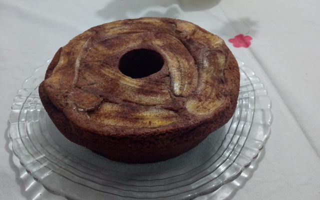BOLO DE BANANA SEM TRIGO, AÇÚCAR E MANTEIGA