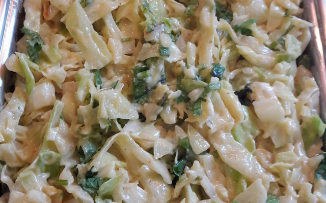 Salada de repolho com frutas