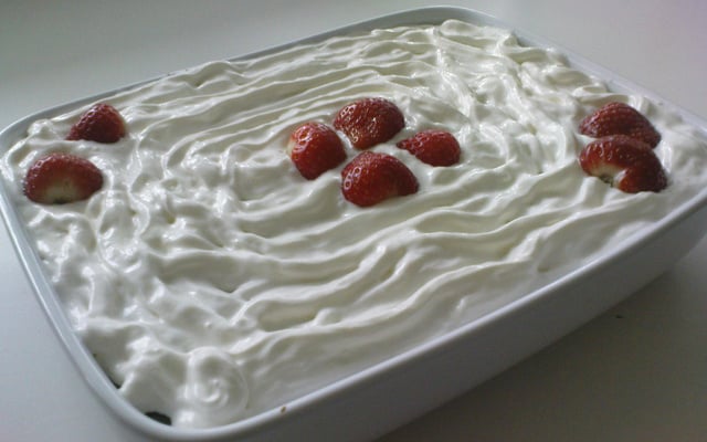 Torta de brigadeiro branco com morango