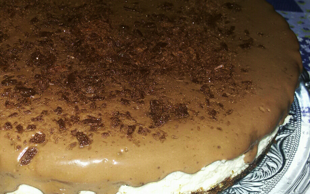 Torta mousse de maracujá com chocolate