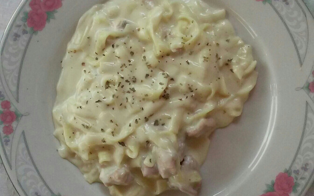 Macarrão ao molho Branco Fácil