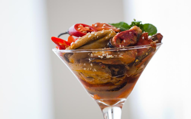 Vôngole, ou mexilhões ao molho de tomate