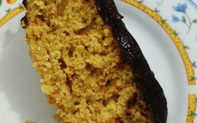 Bolo de cenoura sem glúten e sem lactose