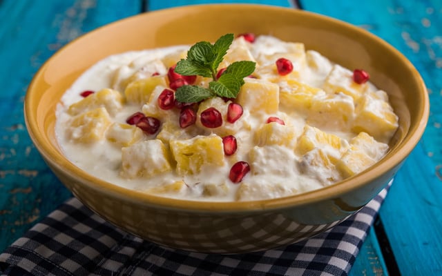 Raita de abacaxi (receita indiana)