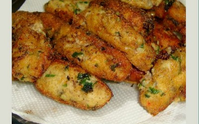 Croquetes de batata, carne moída e queijo parmesão