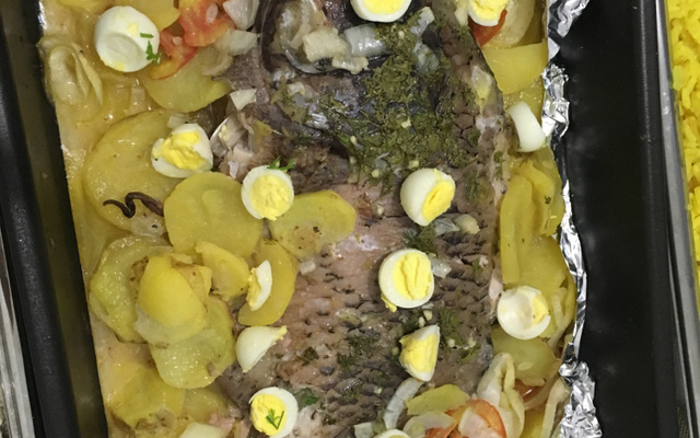 Peixe no forno (tilápia)
