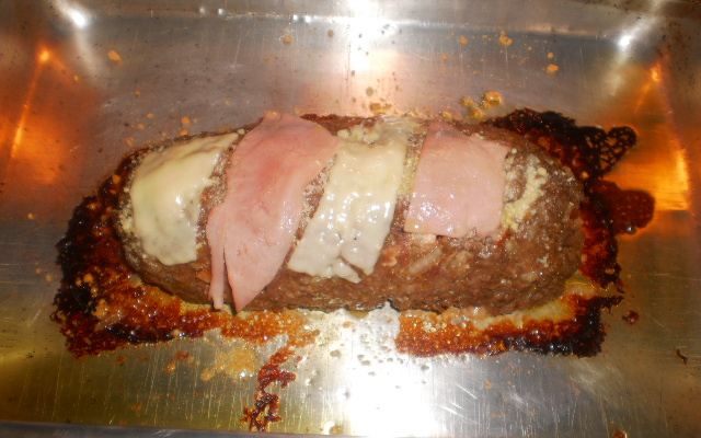 Rocambole de carne moída