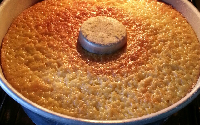 Bolo cremoso de milho em lata