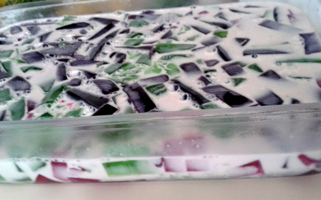 Gelatina colorida sem carboidrato