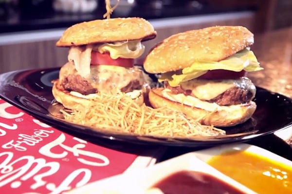 Hambúrguer Friboi por Juliana Dantas