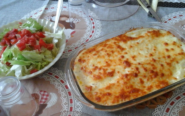 Filé de peixe com purê de batata