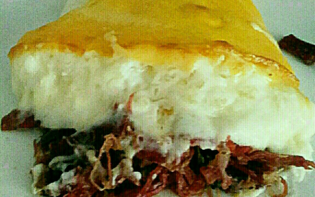 Escondidinho de charque nordestino