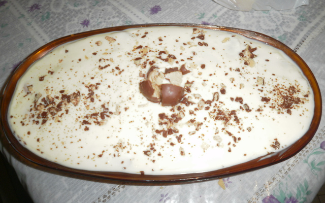 Pavê de morango com sonho de valsa