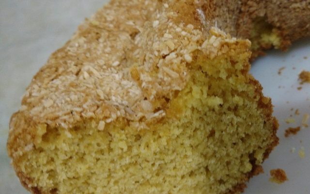 Bolo de fubá sem glúten e sem lactose