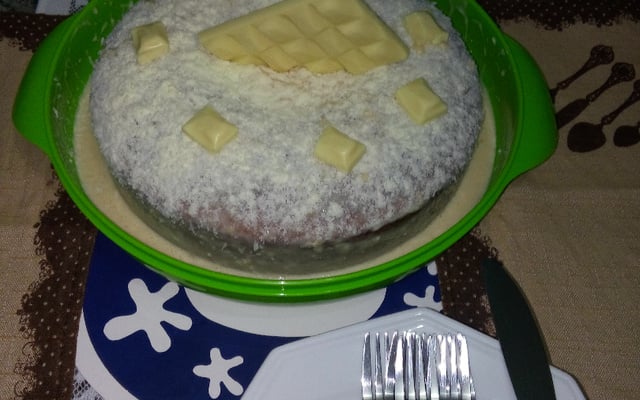 Bolo vulcão de leite ninho