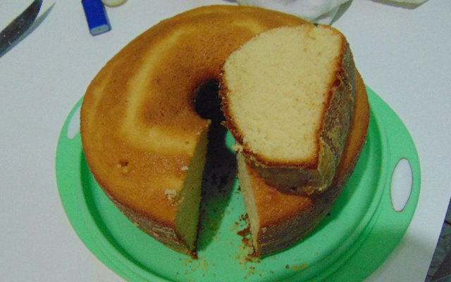 Bolo Comum