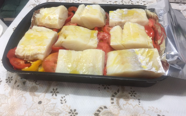 Bacalhau de forno ao alho e brócolis