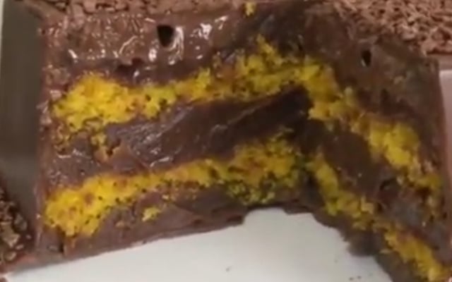 Bolo de cenoura com brigadeiro