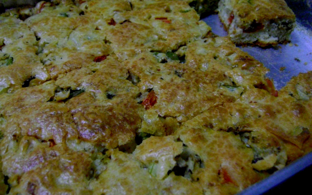 Torta salgada de sardinha