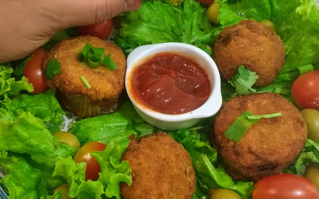 Cheeseburguer onion rings